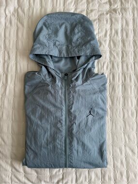 Jordan Sports Men’s Hooded Windbreaker Jacket Grey Small Full Zip Lightweight